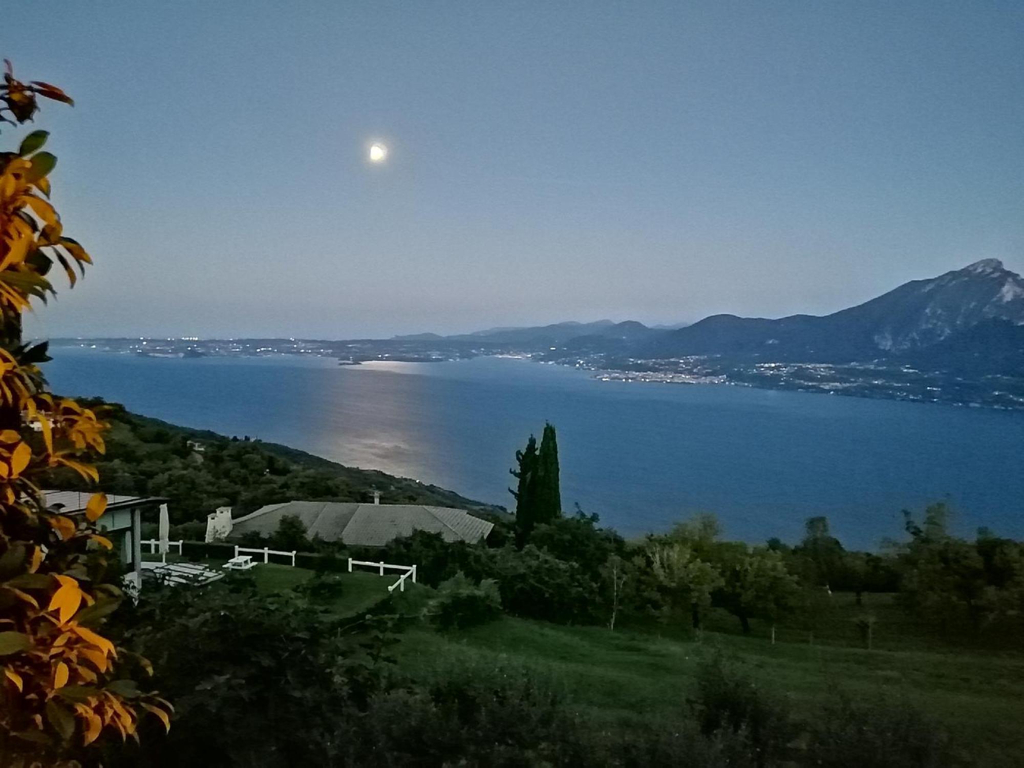 Beb Da Paolo Con Vista Lago San Zeno di Montagna Dış mekan fotoğraf