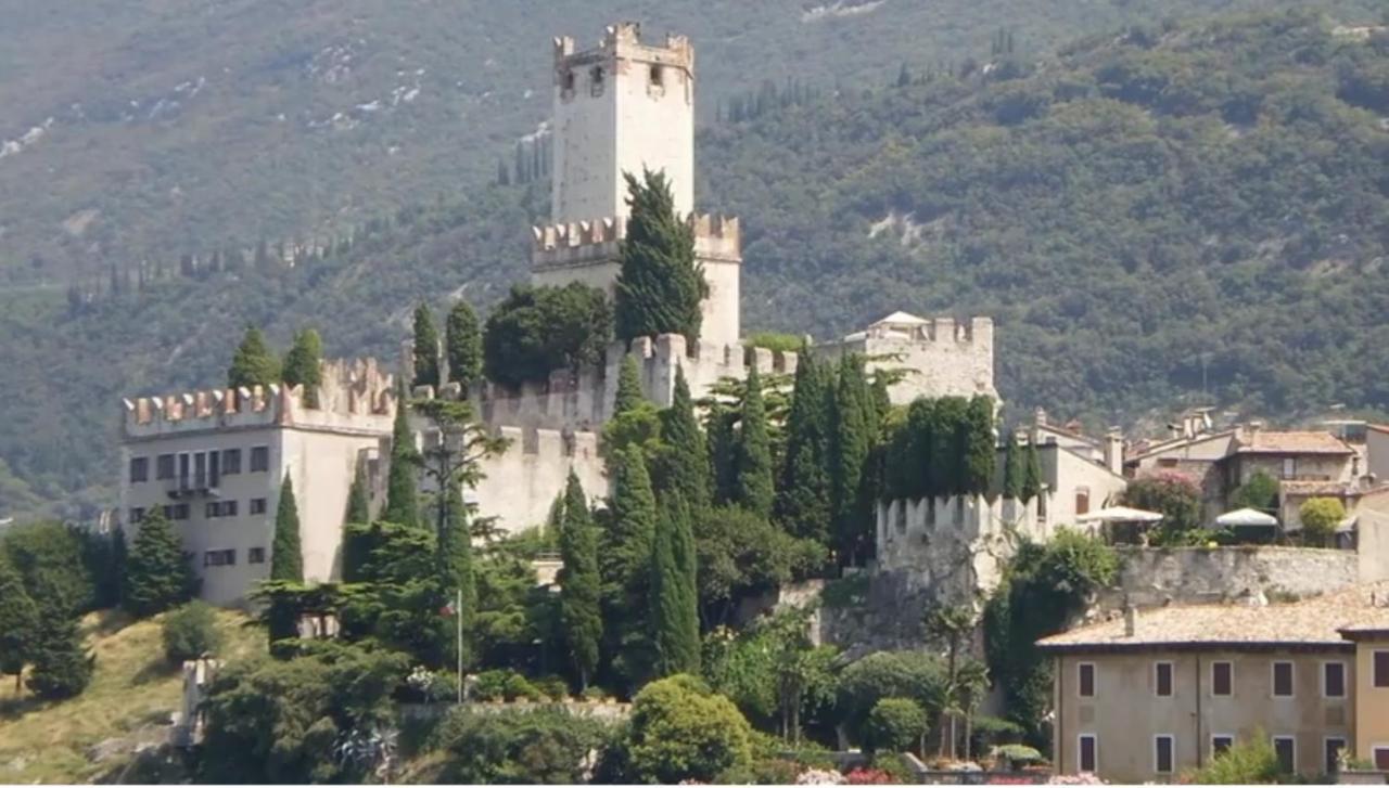 Beb Da Paolo Con Vista Lago San Zeno di Montagna Dış mekan fotoğraf